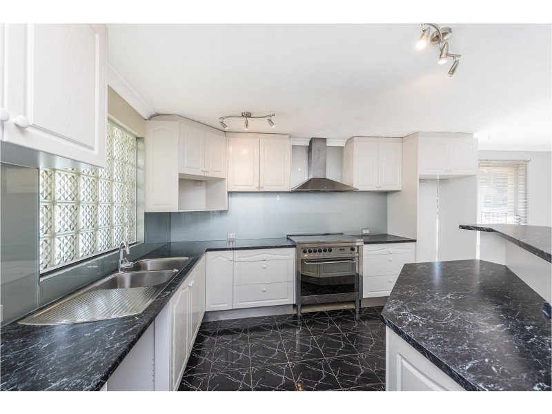 2 FORWARD COURT, High Wycombe WA 6057