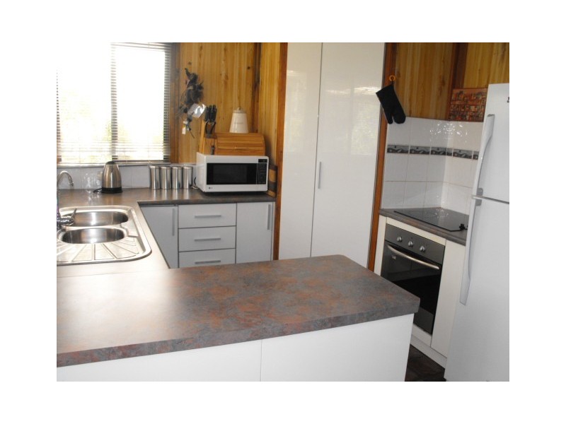 7 Parklands Road, Stoneville WA 6081