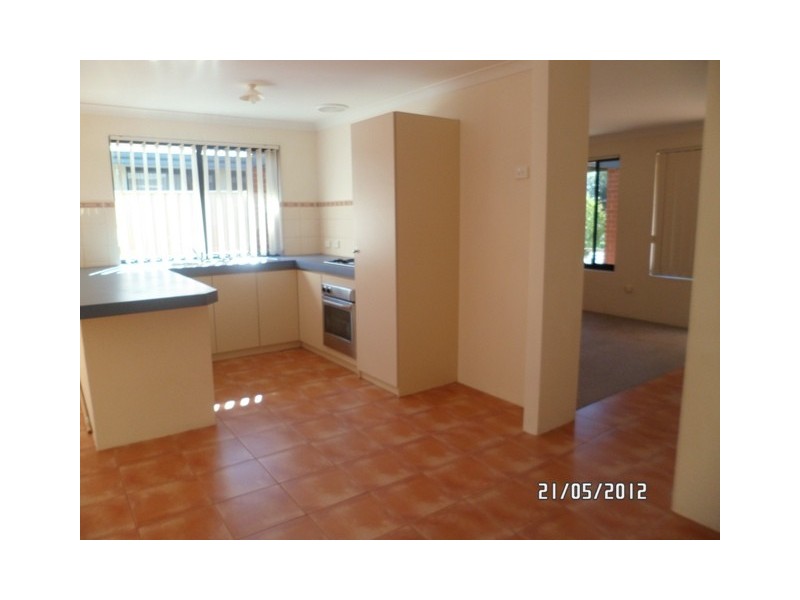 16 Hodges St, Middle Swan WA 6056