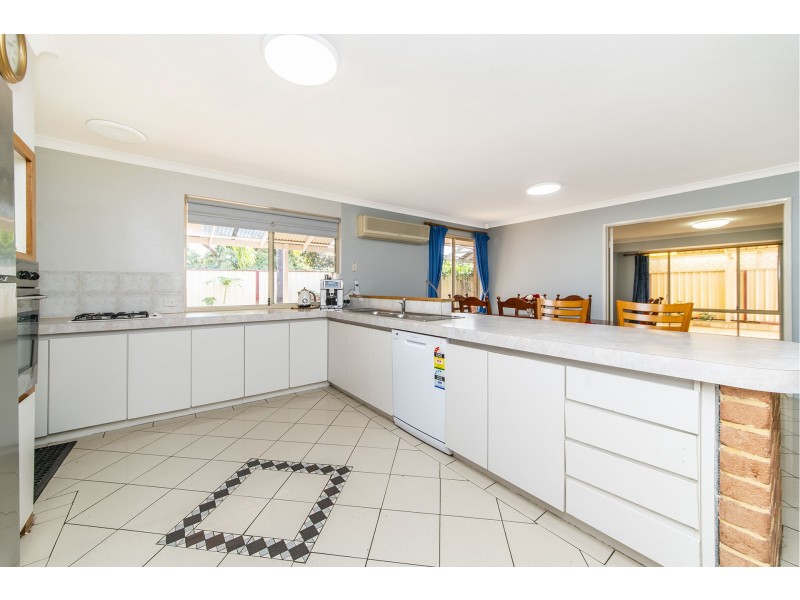 12 ZIRCON PLACE, Maida Vale WA 6057