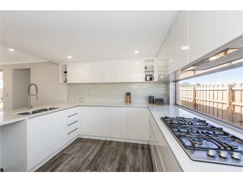 23 EPWORTH WAY, The Vines WA 6069