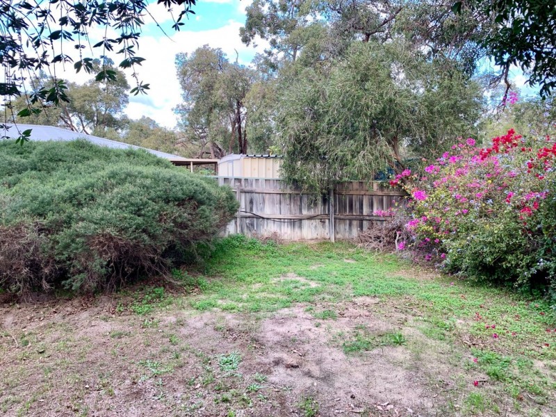 18 LIKELY PLACE, Stratton WA 6056