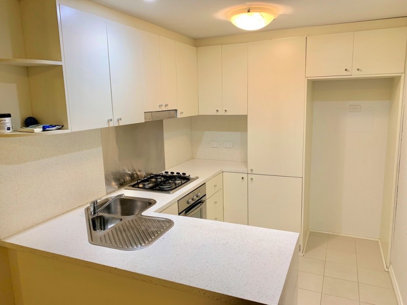 27/42 THE CRESCENT, Midland WA 6056