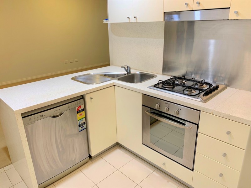 27/42 THE CRESCENT, Midland WA 6056