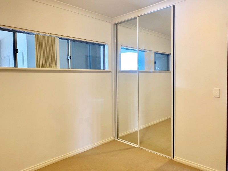 27/42 THE CRESCENT, Midland WA 6056