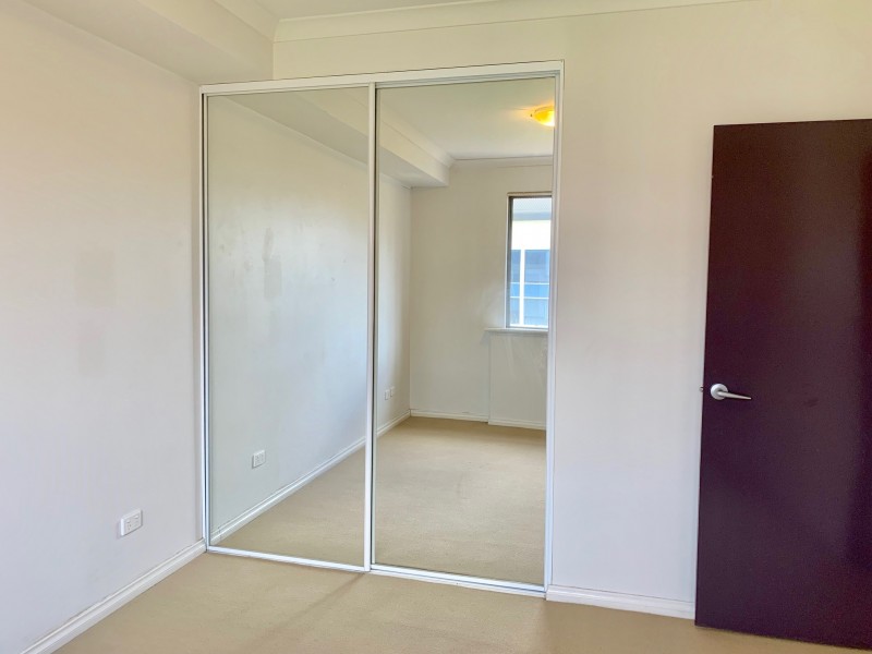 27/42 THE CRESCENT, Midland WA 6056