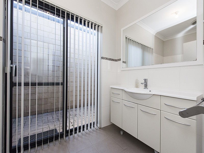 3 93 FERGUSON STREET, Midland WA 6056
