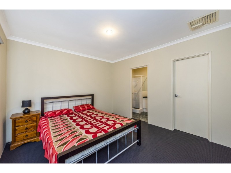 9c DOUST STREET, Cannington WA 6107