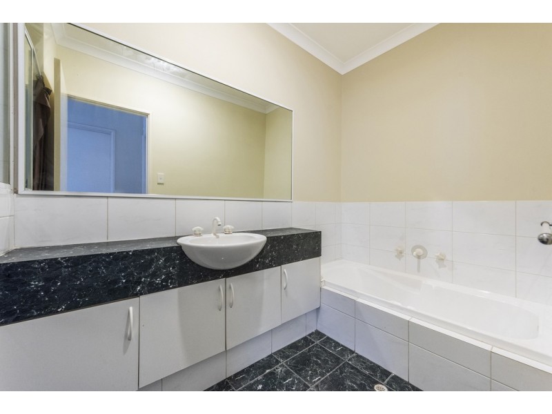 9c DOUST STREET, Cannington WA 6107