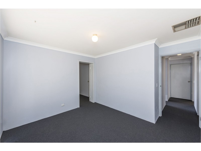 2 Forward Court, High Wycombe WA 6057