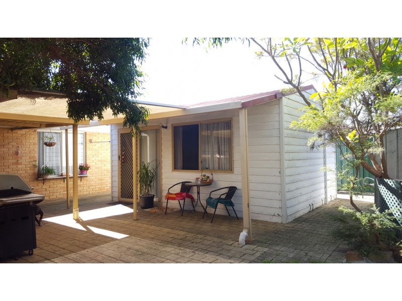 16 Williamson Lane, Stratton WA 6056