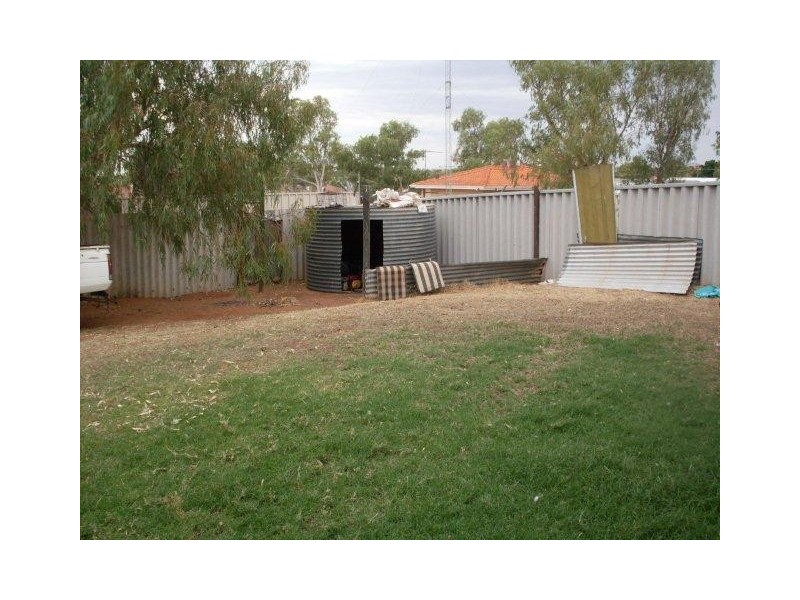 8 Main Road, Mullewa WA 6630