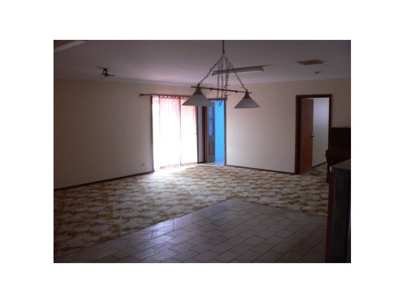 28 Thomas Street, Narembeen WA 6369