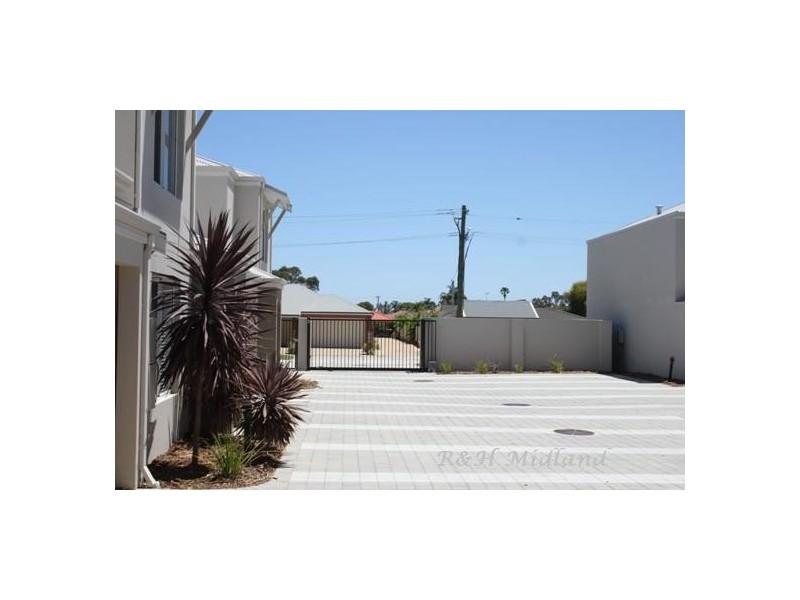Unit 5/12 Charles East, Midland WA 6056