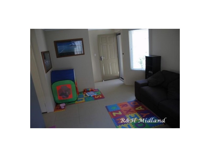Unit 5/12 Charles East, Midland WA 6056