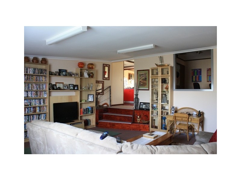 125 Sylvester St, Coolgardie WA 6429