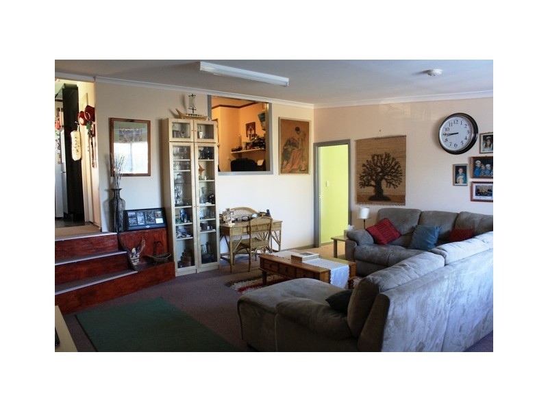 125 Sylvester St, Coolgardie WA 6429