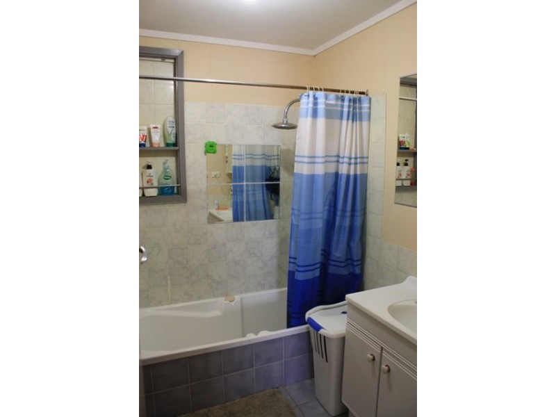 125 Sylvester St, Coolgardie WA 6429