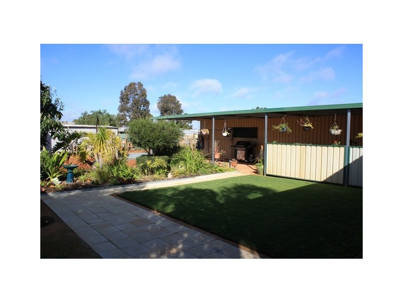 125 Sylvester St, Coolgardie WA 6429
