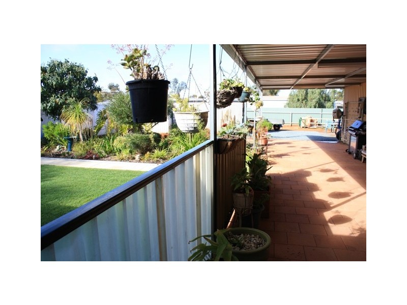 125 Sylvester St, Coolgardie WA 6429