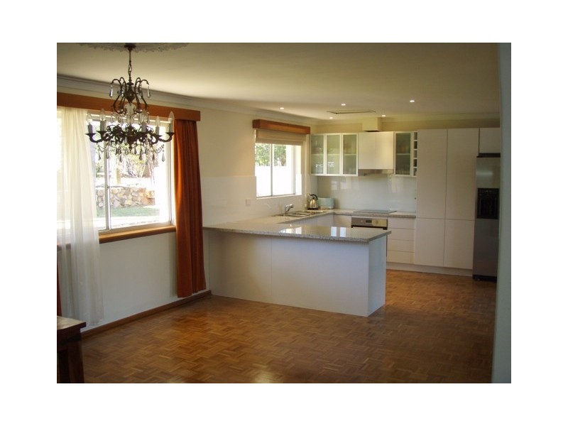 9 Boorabilla Way, Greenmount WA 6056
