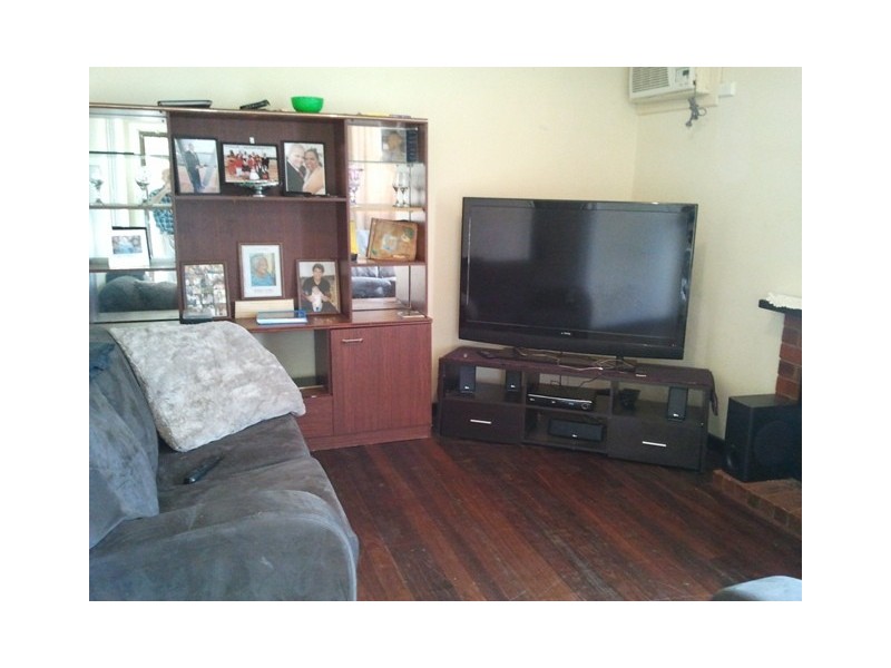 13 Main Rd, Mullewa WA 6630