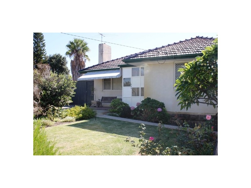 349 Fulham Street, Cloverdale WA 6105