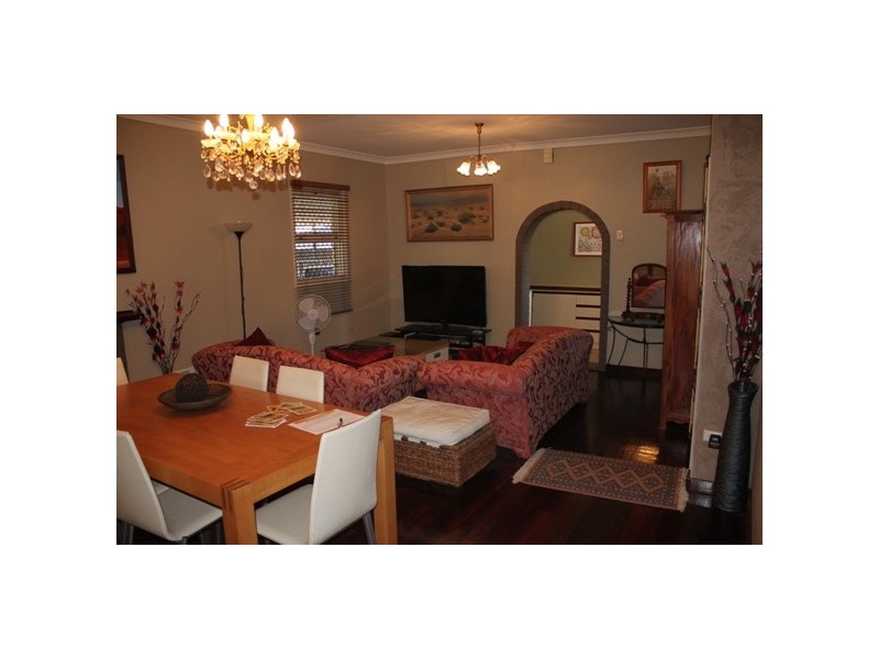 349 Fulham Street, Cloverdale WA 6105