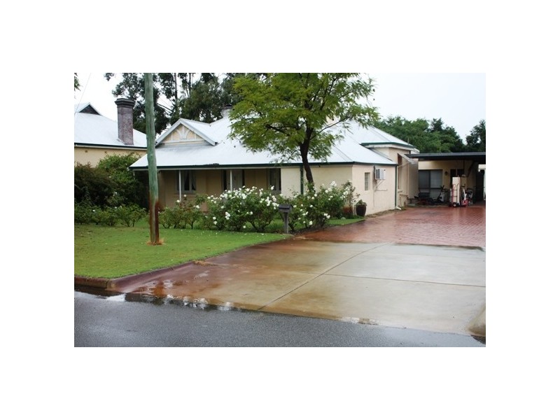 11 Nurstead Ave, Bassendean WA 6054