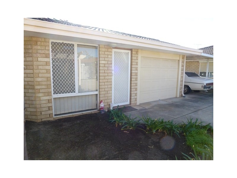 3/11 Mathoura Street, Midland WA 6056