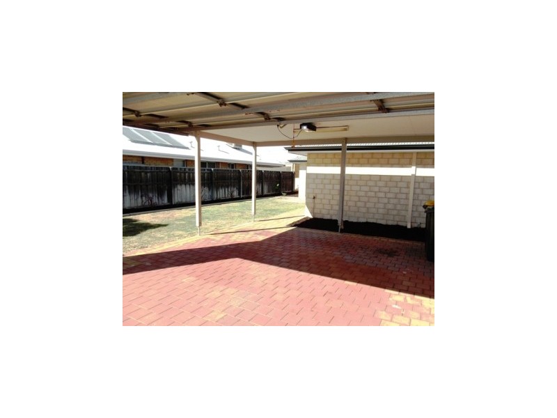 15 Strathmore Parkway, Ellenbrook WA 6069