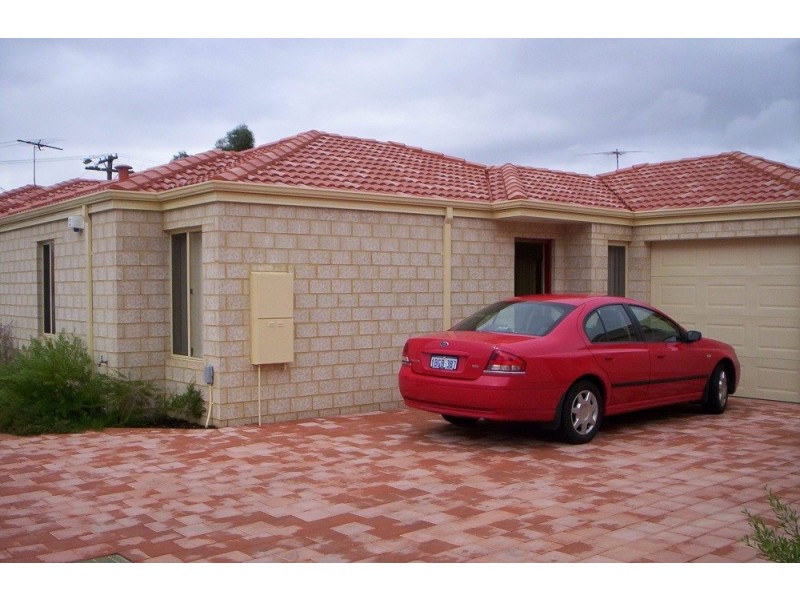 2/39 Ferguson Street, Midvale WA 6056