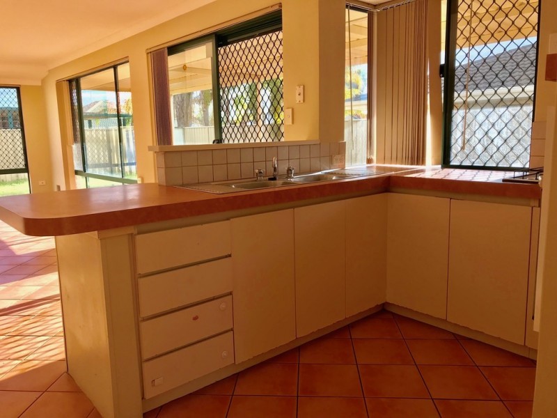 98 Stratton Boulevard, Stratton WA 6056