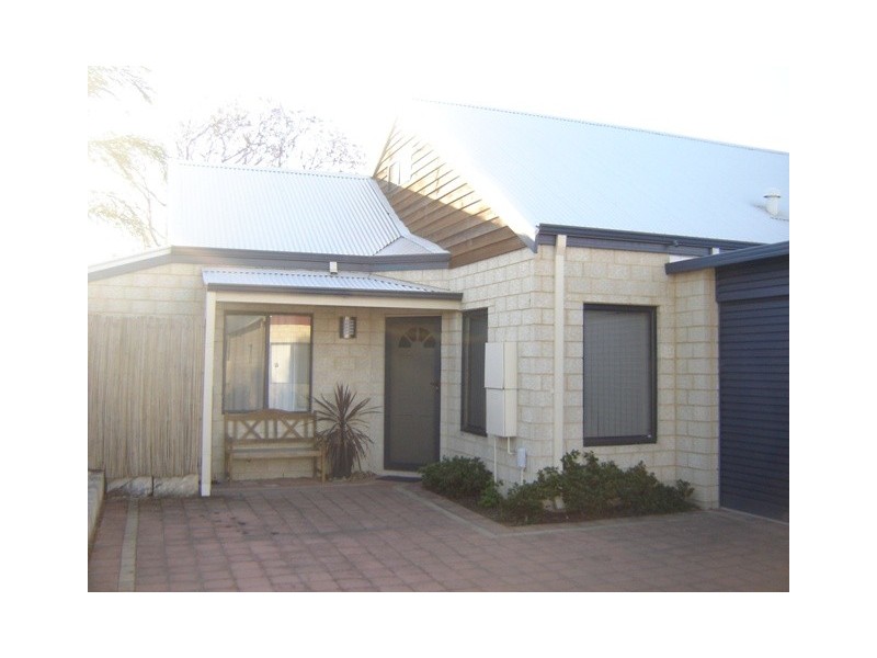 140B Odin Road, Innaloo WA 6018