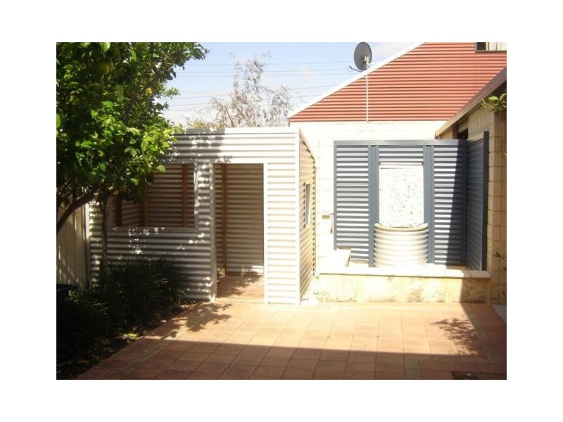 140B Odin Road, Innaloo WA 6018