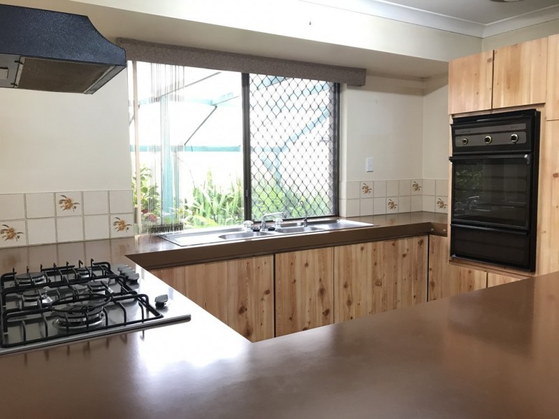 176 Clayton Street, Bellevue WA 6056