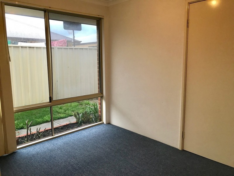 12 Hodges Street, Middle Swan WA 6056