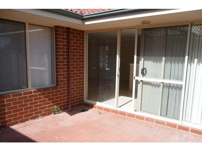 2/13 Gartrell Street, Midland WA 6056