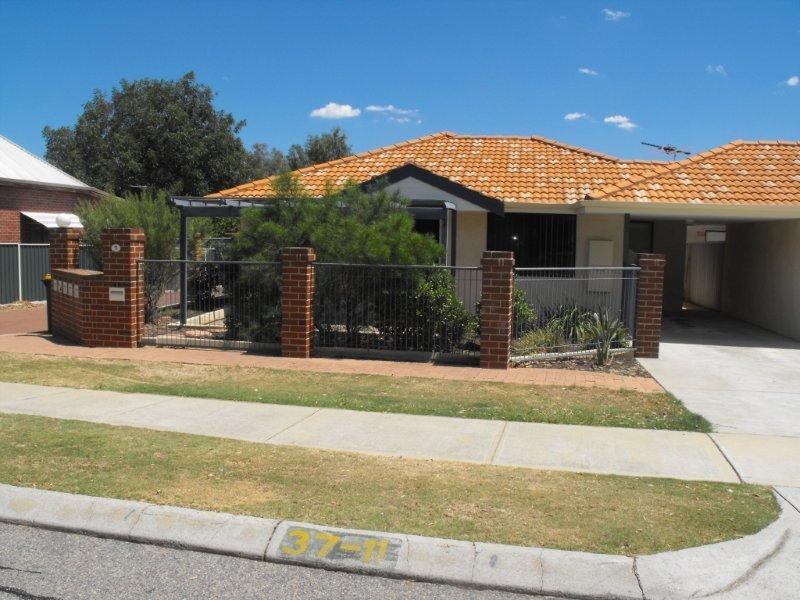 37/11 Elvire St, Midland WA 6056