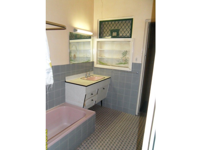 77 Edney Road, High Wycombe WA 6057