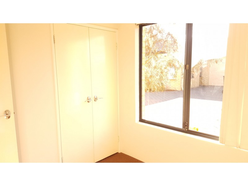 2/7 Templeman Pl, Midland WA 6056
