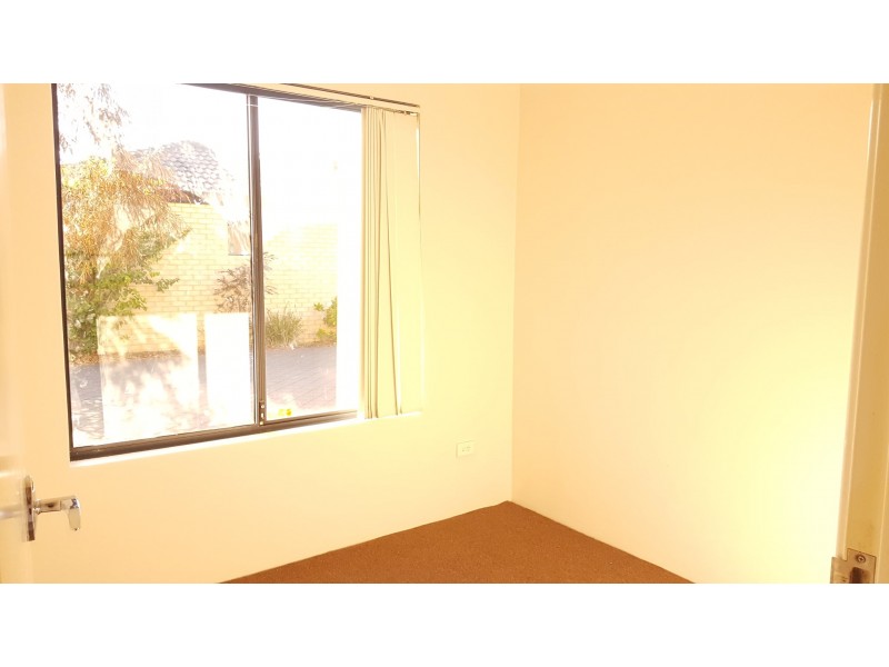 2/7 Templeman Pl, Midland WA 6056