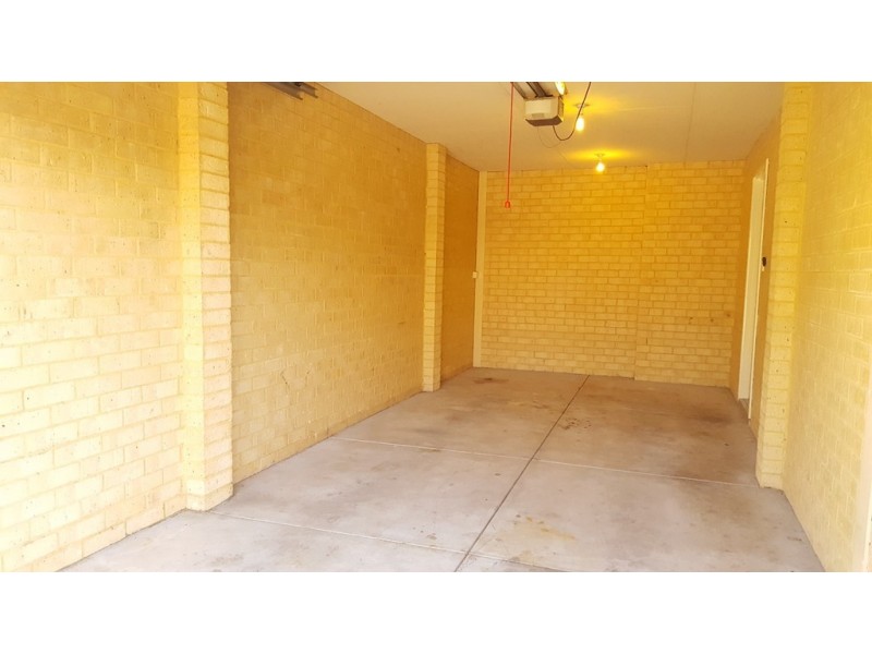 2/7 Templeman Pl, Midland WA 6056