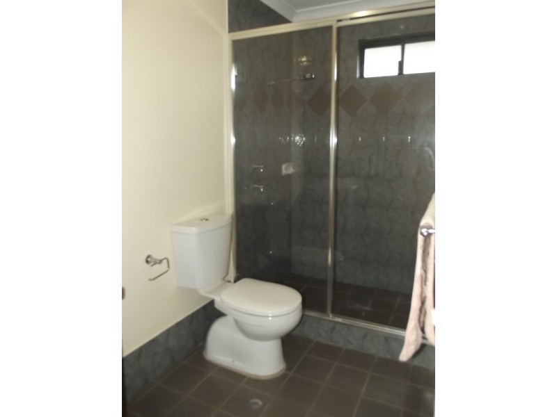 2/33 Elvire St, Viveash WA 6056