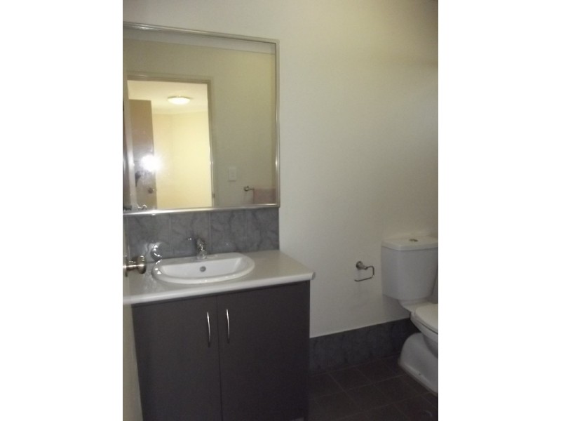 2/33 Elvire St, Viveash WA 6056