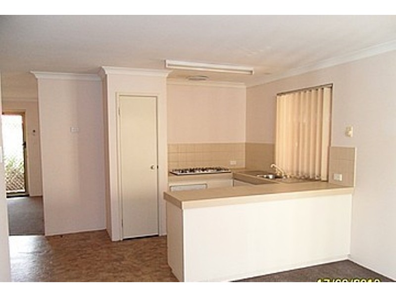 2/1 Warde Street, Midland WA 6056