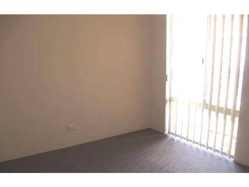 2/1 Warde Street, Midland WA 6056