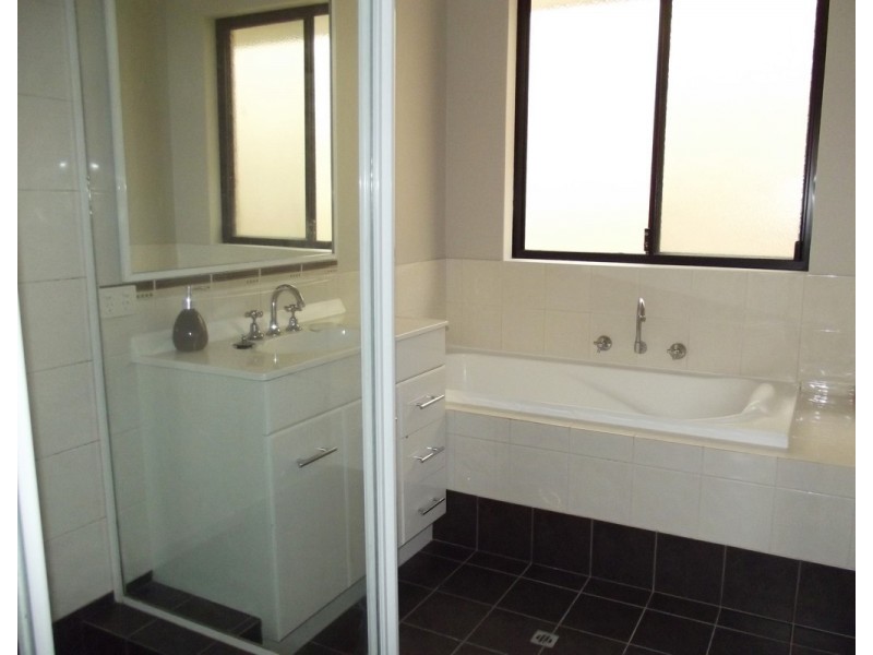 24 Pavilion Circle, The Vines WA 6069
