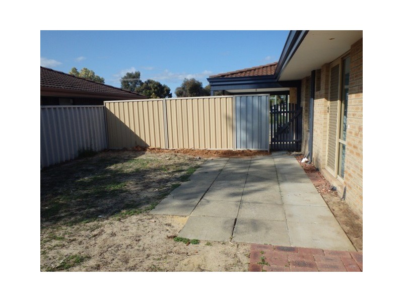 22 Roger Street, Midland WA 6056