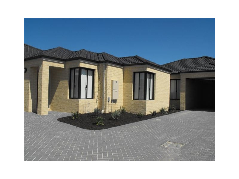 1/2 Sampson Close, Midland WA 6056